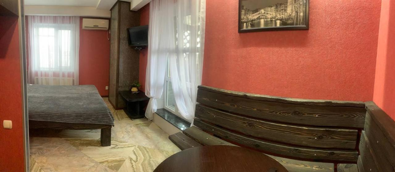 Na Bukovinskoy Guest House Harkiv Dış mekan fotoğraf