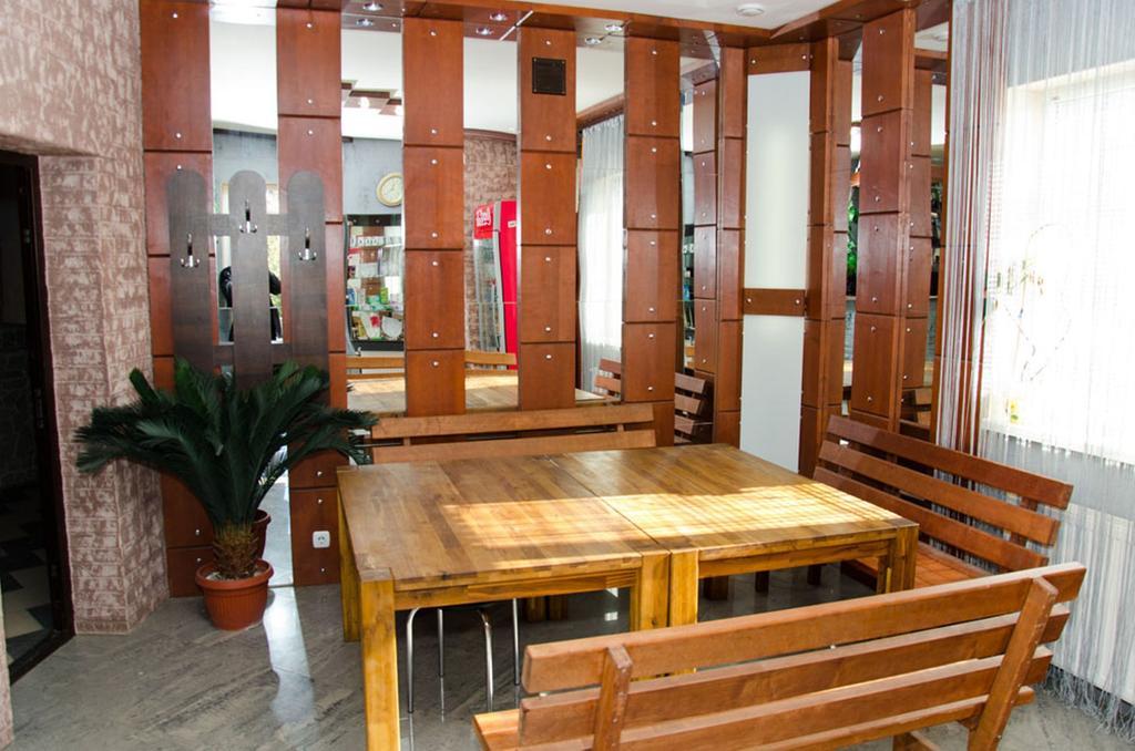 Na Bukovinskoy Guest House Harkiv Dış mekan fotoğraf